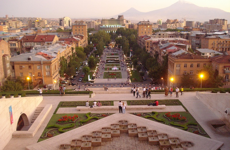 Средняя зарплата в Армении